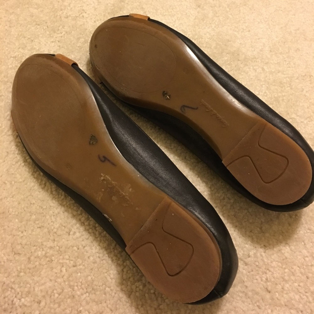 Flats - Picture 2 of 3